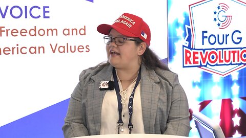 FourG Dave sits down for an interview with college student Alyssa Cromwell at AmFest 2025