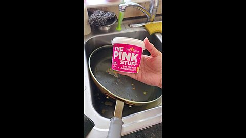 The Pink Stuff Miracle Cleaning Paste