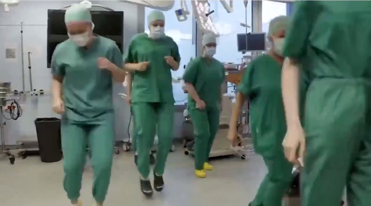 Diziam que os hospitais estavam lotados, mas tinham tempo de treinar, executar e publicar dancinhas