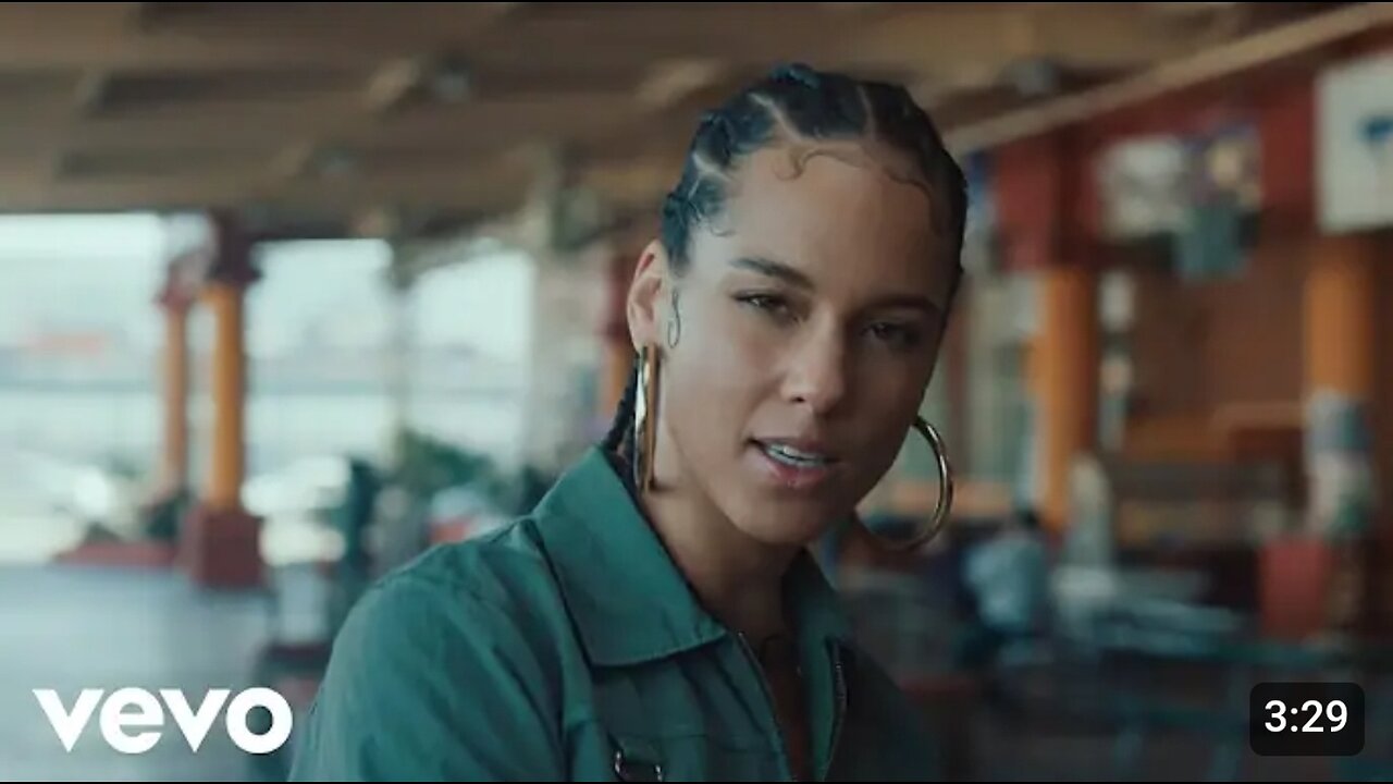 Alicia Keys - Underdog (Official Video)