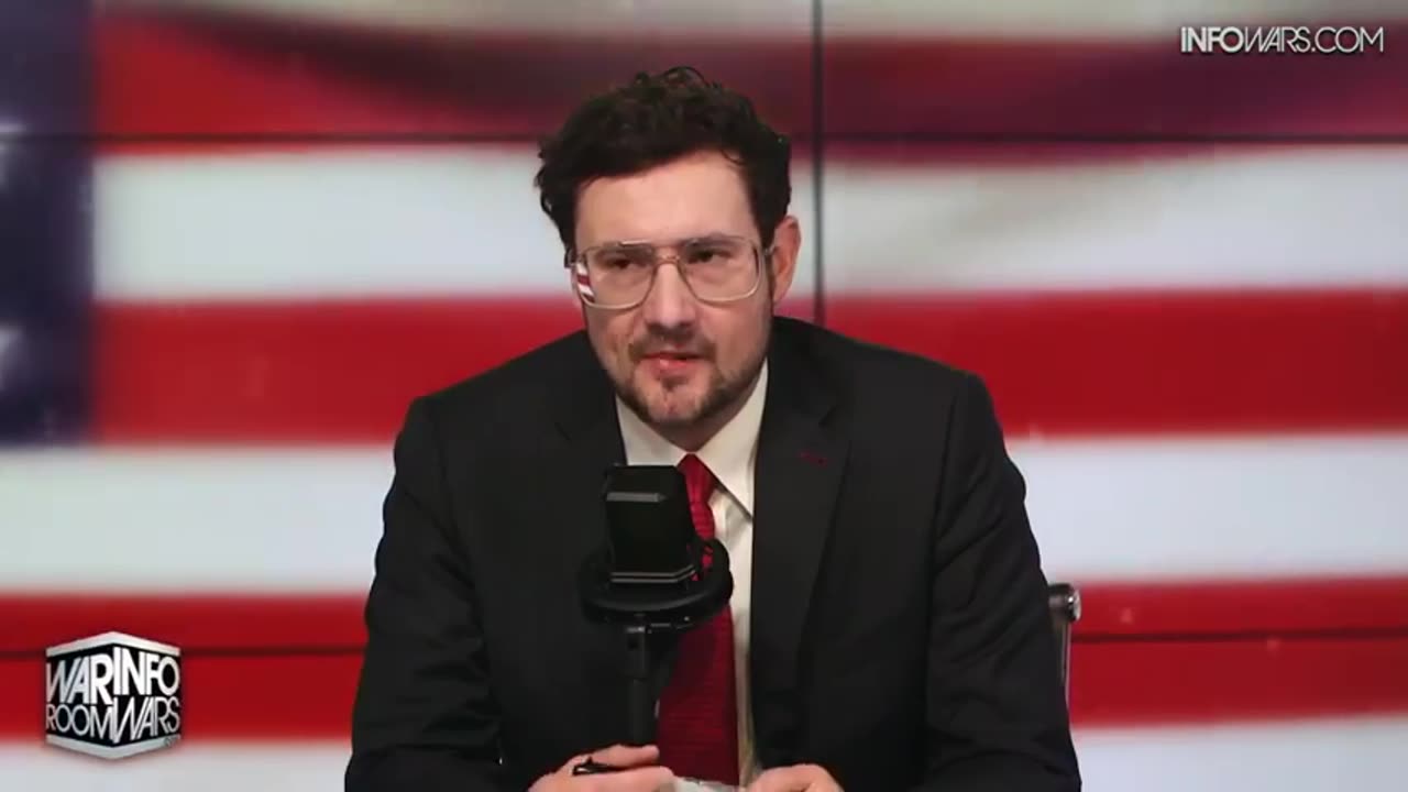 INFOWARS WAR ROOM [FULL] Wednesday 12/31/25• Minnesota Somali Fraud Scandal Goes Nuclear