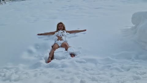 Naked snow angel 😇