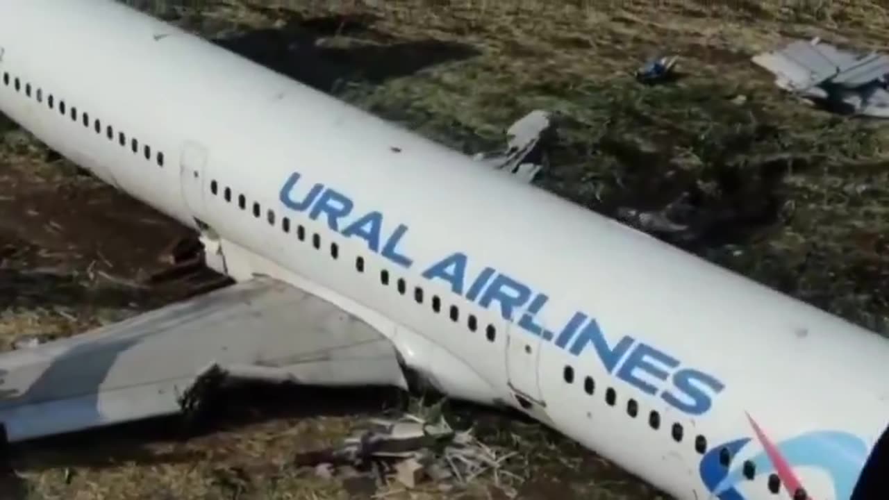 Piloti rus shpëton jetën e 167 pasagjerëve, përballet me padinë prej 1.3 milionë dollarësh