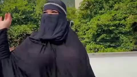 Beautiful to watch boobs pooping.