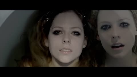Avril Lavigne- wish you were here (official video)