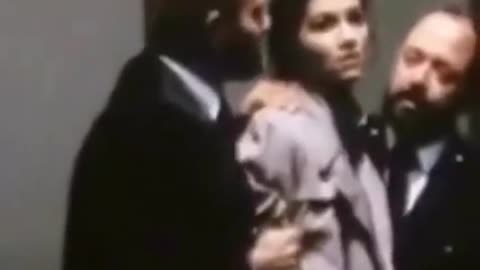 MARIANNE BACHMEIER KILLED THE RAPIST AND MURDERER OF HER 7 YEAR OLD DAUGHTER IN A CROWDED COURTROOM❗