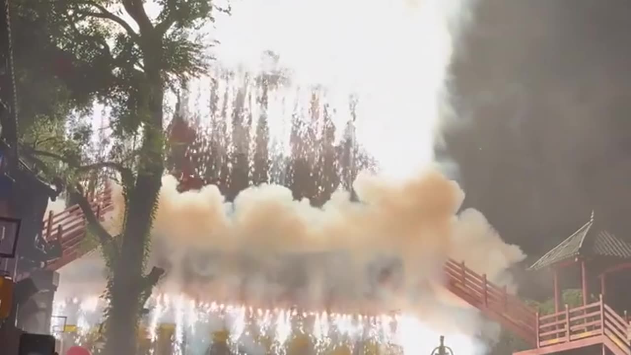 🎆💥 Watch Fireworks in China! | FeedMyCuriosity