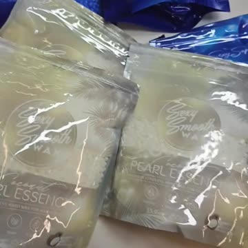 @GIKA_BEAUTY_219 Unboxing & Melting Sexy Smooth Sexy Sapphire, Coconut Pearl & Tangerine Tease