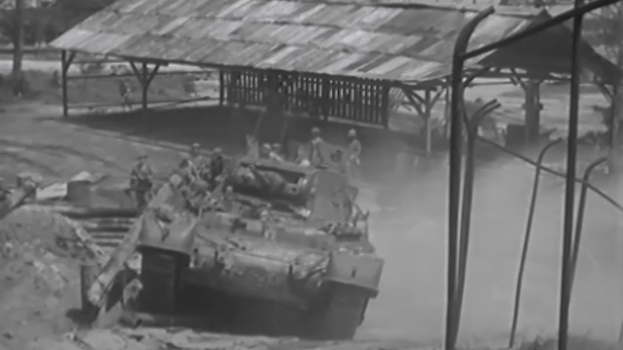 WITH THE AUSTRALIAN ... - WITH THE AUSTRALIAN ARMY AT BALIKPAPAN, BORNEO, NETHERLANDS - 111-adc-4907