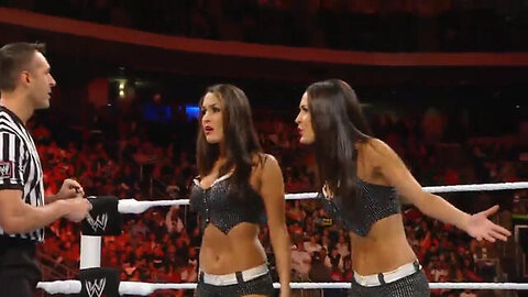 Raw: Eve vs. Brie Bella - Divas Championship Match @wwefree