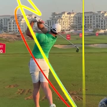 Rory on a beautiful morning #golf #golfer #professional #morning #driver #hit #swing #shot #green