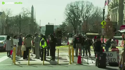 DC crews begin destruction of Black Lives Matter Plaza