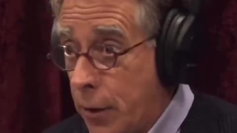 Gavin de Becker - "Here's what's in childhood vaccines right now..."