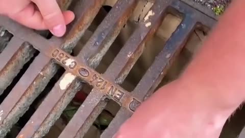 Lost your keys? Don't panic - here are the smartest hacks to save your day! 🔑