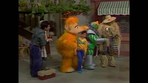 Los mundos de Yupi - Capítulo 11 - Robot espantapajarracos