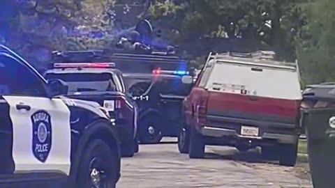 Shaneequa is flipping out because she thinks that this is ICE and they have "tanks".