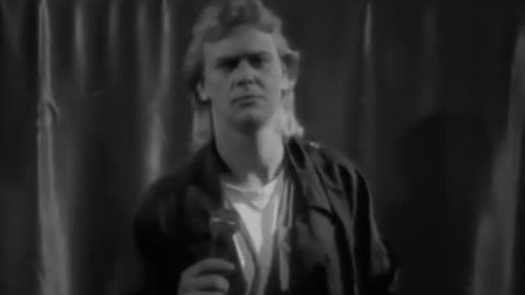 🌎 From our friends down under, John Farnham, 1986 from better times