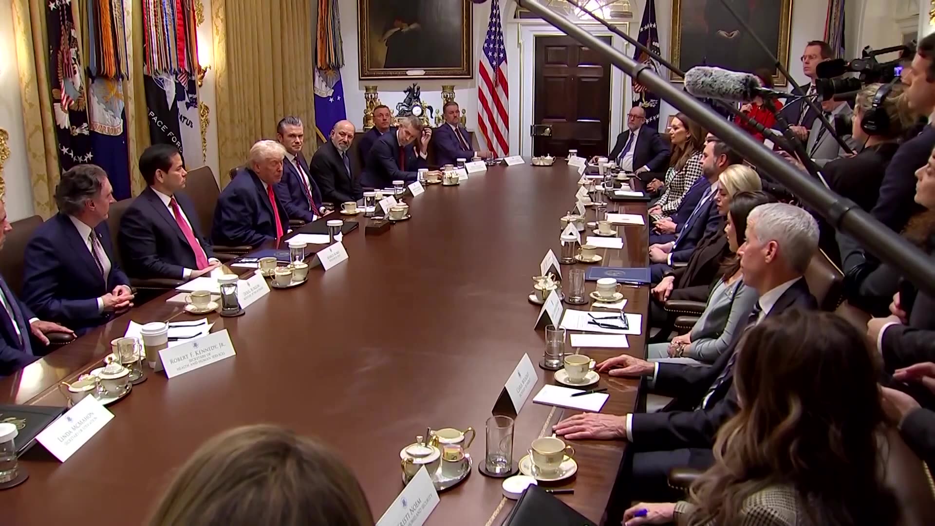 Hegseth says he didnt see survivors before second strike on boat