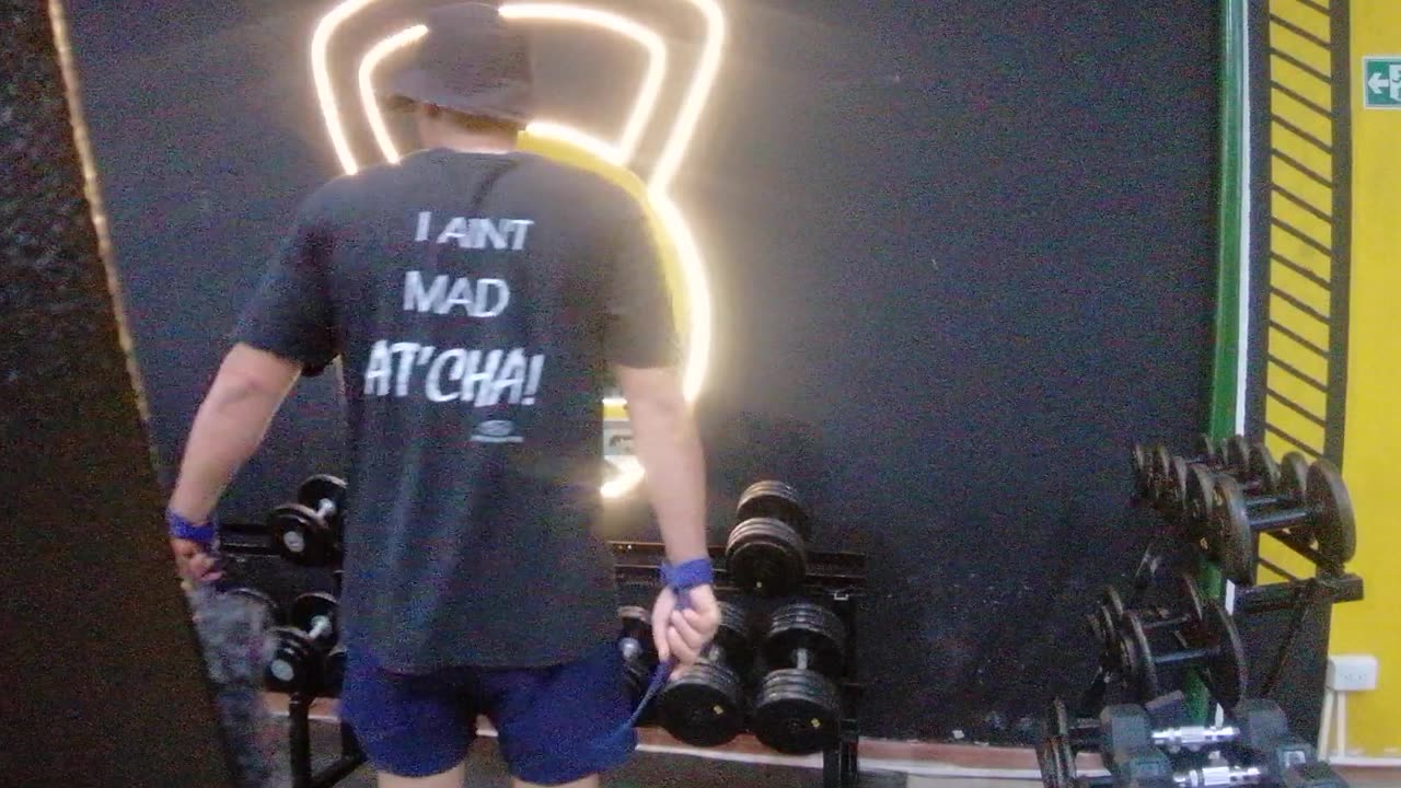 🔥 Back Day: Strength, Technique, and Full Muscle Engagement 💪🖤