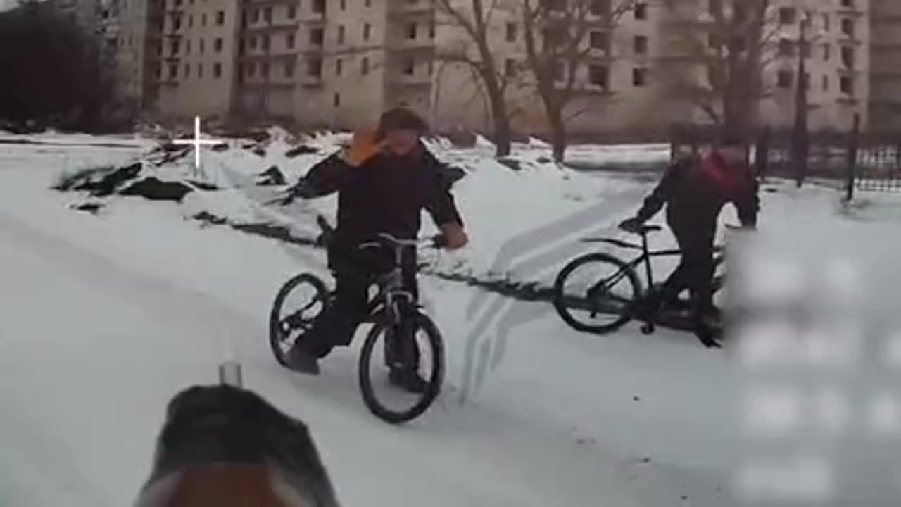 Kharkov Residents Smile and Wave at Russian Drones