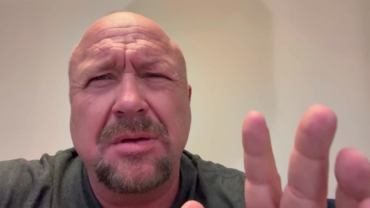 Why is Theo Von scared of Alex Jones?