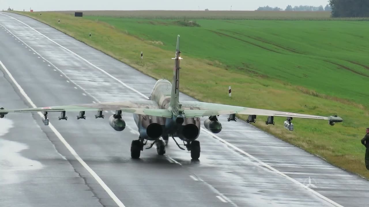 Sukhoi Su-25UB landing in highway