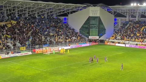 Petrolul Ploiesti vs FC Arges Pitesti (penalty Constantin Budescu)