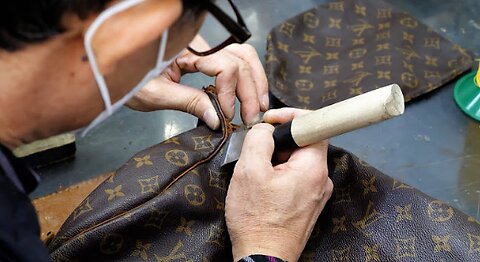 Process of Restoring OLD LOUIS VUITTON Bag. Korean Restoration Artisan