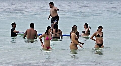 Look! This is Boracay walking on the beach during the day at the end of September