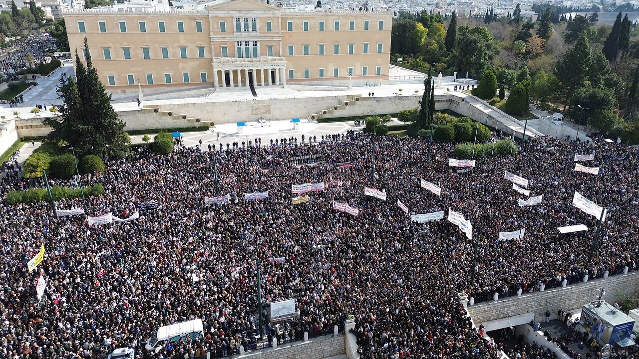 Λαοθάλασσες διαδήλωσαν για το έγκλημα των Τεμπών