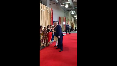 PM Modi & President Trump interacted with a group of youngsters at during #HowdyModi event