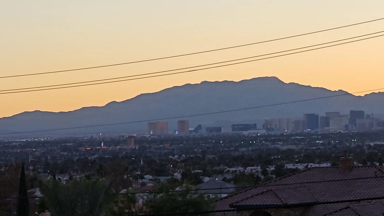 Did you SEE tonight's Las Vegas sunset? Check THIS out! 10.24.2025 #follow #lasvegas #travel #gaming