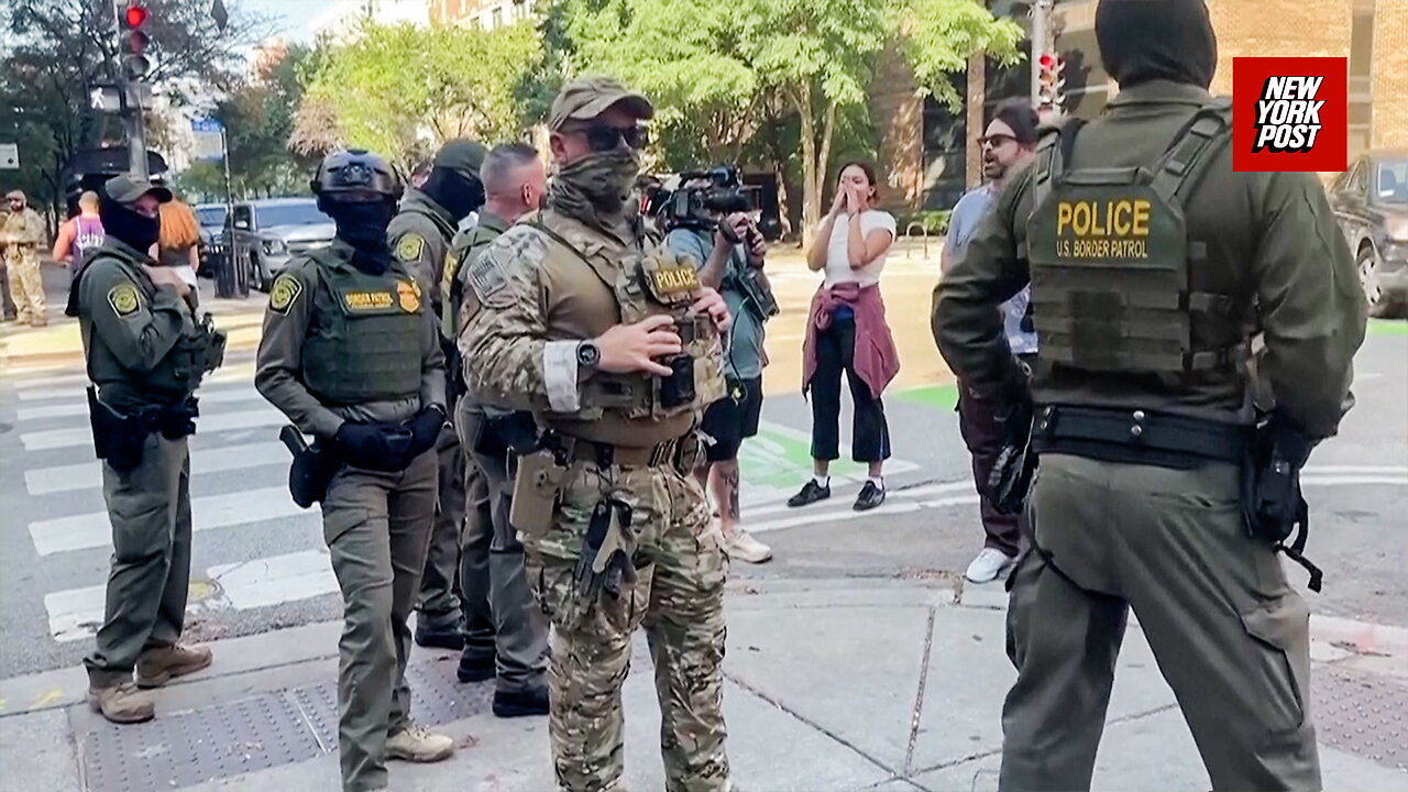 Federal agents patrol Chicago river and streets