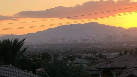 Did you see tonight's Las Vegas sunset? Check this out! 02.04.2025 #follow #lasvegas #weather