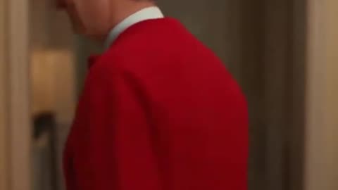 Mr Rogers makes Thankgiving Day dinner for many famous faces, but something's wrong