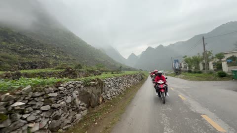 Riding on the Ha Giang Loop in Vietnam (part 6)