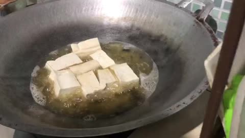 Perfect Technique for Frying White Tofu | Crispy Outside, Soft Inside