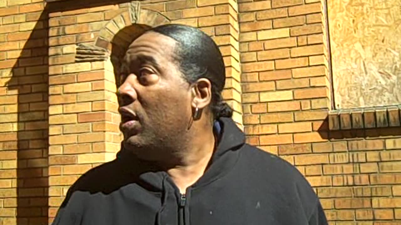 INSIDE 38 UNIT,,CHEAP PROPERTY IN DETROIT THE SHEA SHOW