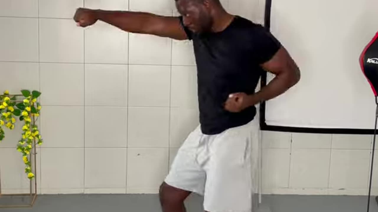 BOXING POSTURE STAND LIKE A CHAMPION! 🥊 The Perfect Boxing Posture That Changes Everything 💥