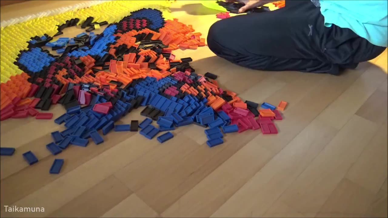 HUGE GRAVITY FALLS ART MADE FROM 7,100 DOMINOES _ Domino Art #17