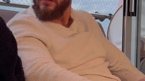 Le encanta arreglarnos el closet jajajaj