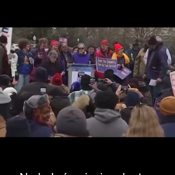 Democrats poorly chant battle songs