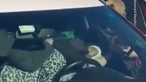 allegedly gets seizure as ICE tries to arrest him