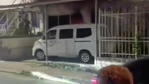 INCENDIO EN LOS CALAMARES