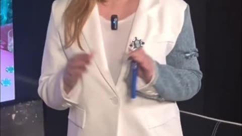 Why Telling Yourself “Money Is Important” Doesn’t Work | Psychologist Explains