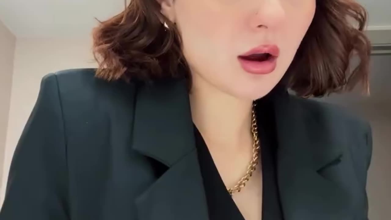 Hania Amir
