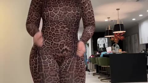 🍑 Big Booty Leopard 💯🔥