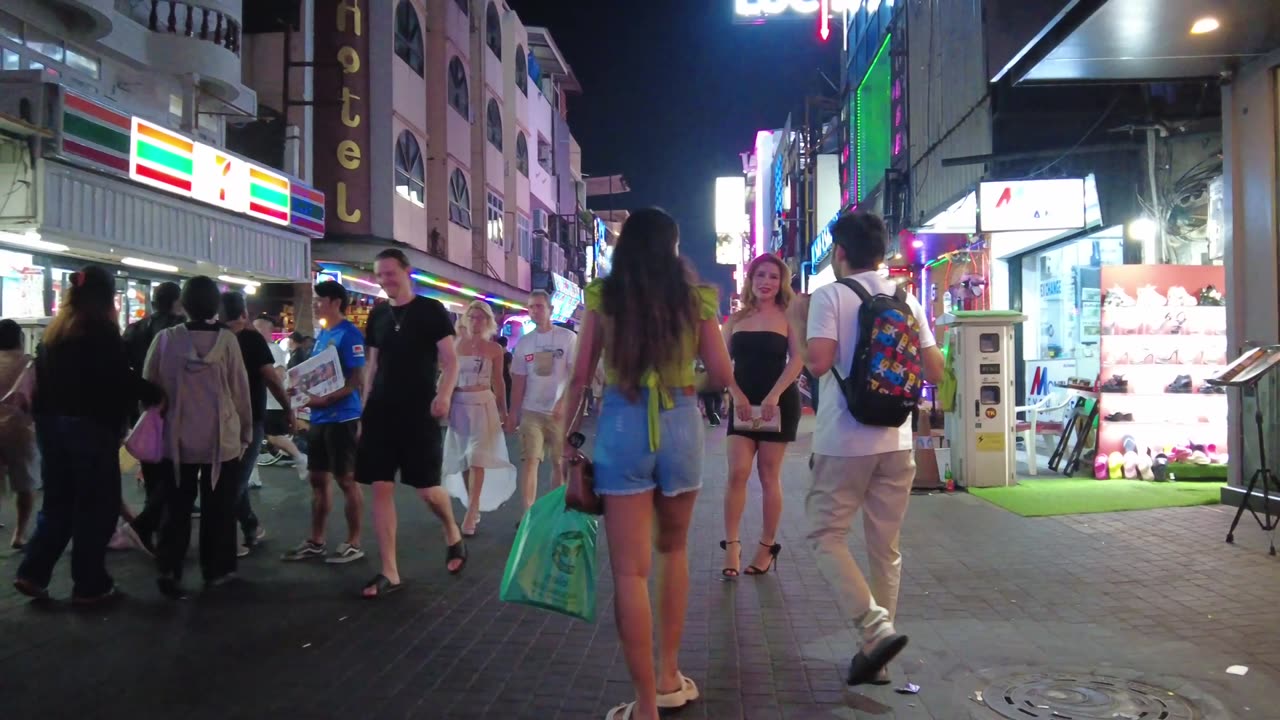 "The Craziest Nightlife You Can’t Miss in Pattaya!"