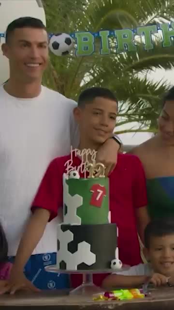 Thrilling Moment with CR7❤️🎉