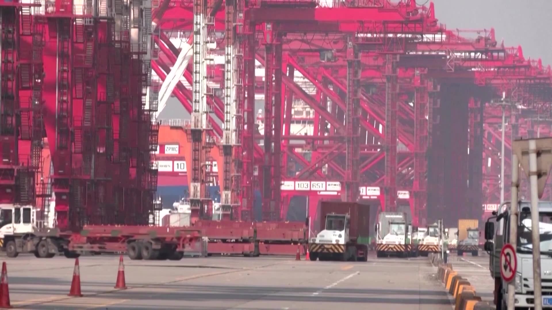 WTO urges US, China to ease trade war or risk global growth